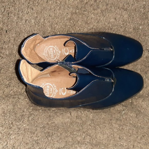 JEFFREY CAMPBELL-Westerly Booties-Blue Brushed Patent Leather-Sz  7-Excellent - Picture 6 of 7